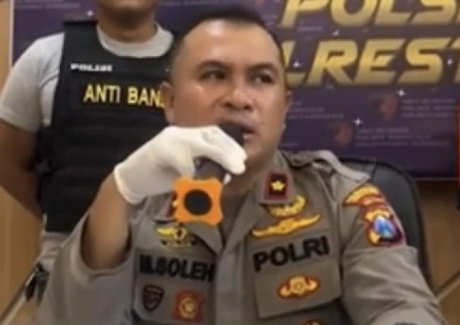 Bergaya Tanpa Modal, Pengamen di Surabaya Semir Rambut Berujung Bui