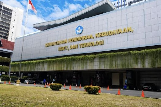 Pemerintah Harus Ambil Langkah Ini Usai Hapus Jurusan di SMA