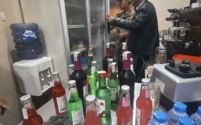 Razia Kafe di Bekasi Selatan saat Ramadan, Polisi Amankan Miras-Larang "Live" Musik