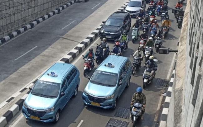 Gara-gara "Steel Grating" Rusak, Butuh 1 Jam Melintasi Underpass Mampang