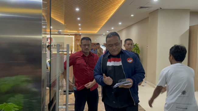 Selesai Jalani Pemeriksaan, Benny Rhamdani Sempat Protes ke Penyidik
