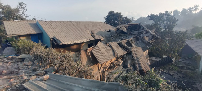 Isi Bantuan Diberikan Pemerintah Untuk Para Masyarakat Yang Terdampak Erupsi Gunung Lewotobi Laki-