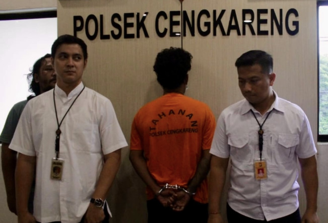 Rampas Tiga Minimarket Modus Minta THR di Jakbar, Pelaku Ditangkap!