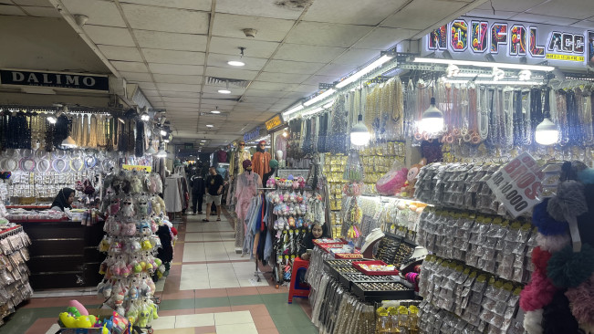 Penampakan Pasar Tanah Abang Blok B, Pembeli Semakin Sepi