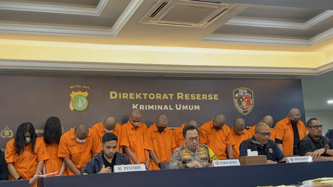Peran Sebelas Tersangka Produksi Judi Online di Teluk Naga