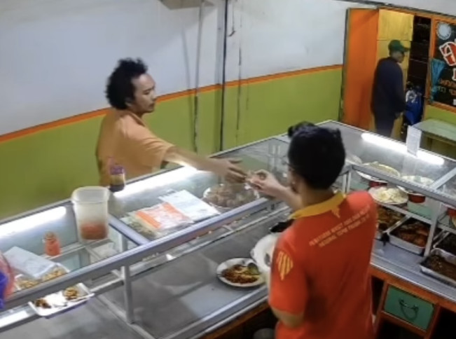 Viral Pria Palak Pemilik Warteg di Menteng, Pelaku Ditangkap