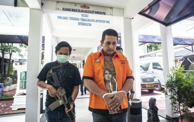 Aktor Ibra Azhari Gunakan Narkoba Bareng Kekasih, Ternyata Ini Alasannya