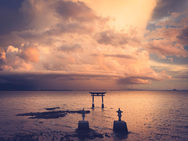 Mengenal Cumulonimbus: Ciri-Ciri Awan Raksasa yang Jadi Tanda Cuaca Ekstrem