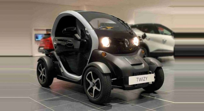 Satlantas DIY Tampil Futuristik, Pakai Renault Twizy Jadi Armada Patroli