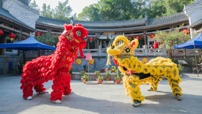 Ada Sosok Ulama Ternama di Balik Resminya Perayaan Imlek di Indonesia