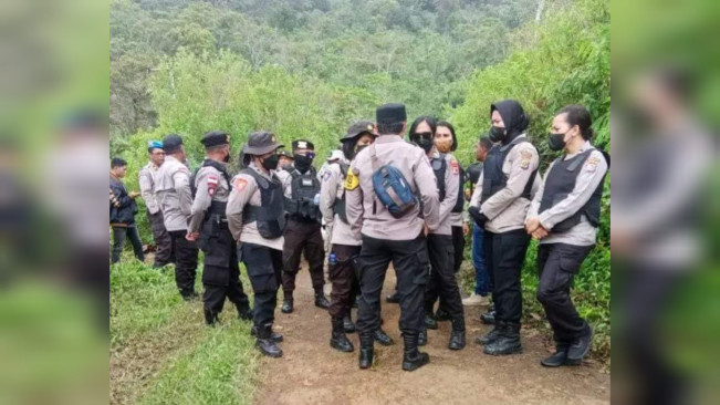 Ricuh Aksi Tolak Proyek Geothermal di NTT, Pemred Floresa.co Ditangkap Polisi