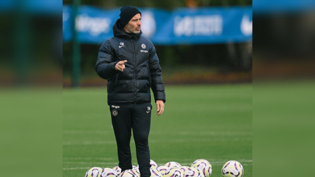 Chelsea Tumbang Lawan Liverpool, Enzo Maresca Sindir Bisingnya Anfield