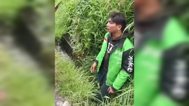 Begal Bersenpi Rampok Driver Ojol di Medan, Sepeda Motor Disikat