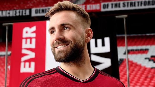 Luke Shaw Main TikTok Saat MU Terpuruk, Fans Kesal