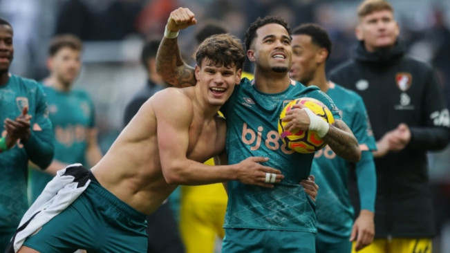 Anak Patrick Kluivert Cetak Hatrrick, Libas Newcastle 1-4