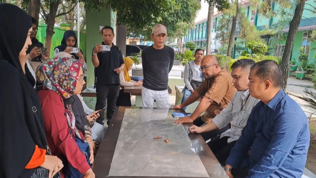 Belasan Orang Tua Siswa Datangi Sekolah MAN 2 MODEL Medan, Ini Perkaranya