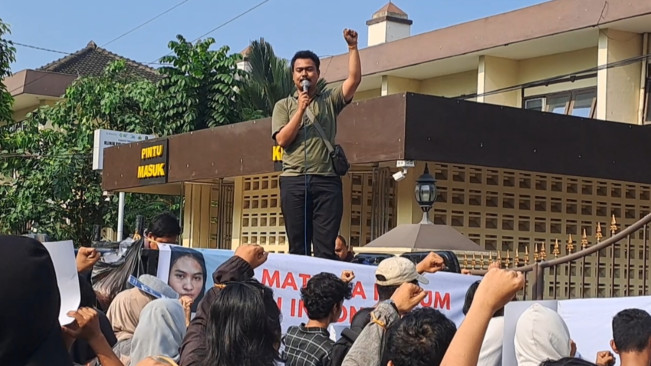 Erika Siringo-ringo Dikriminalisasi, Mahasiswa Geruduk Polrestabes Medan