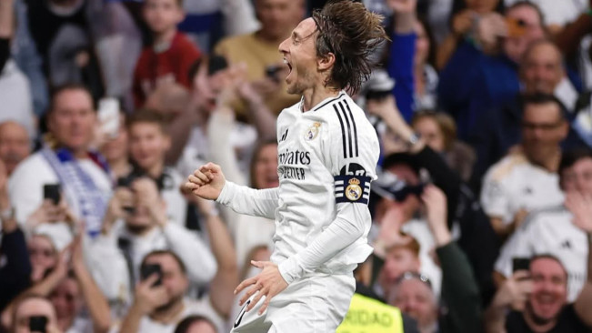 Luka Modric Cetak Gol Spektakuler di Usia 39 Tahun, Ancelotti: Dia Anugerah Bagi Sepakbola