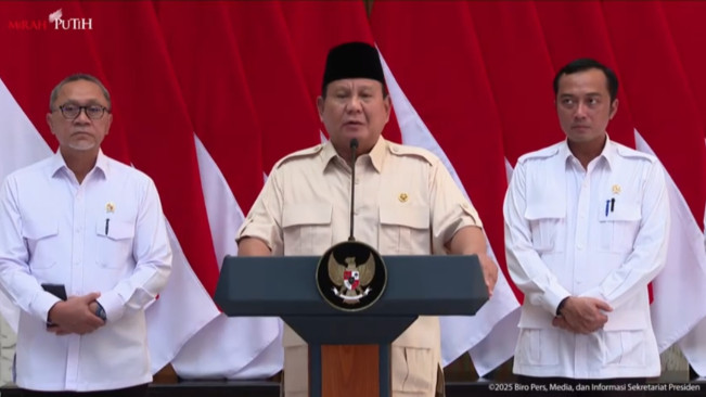 Hore! Dua Minggu ke Depan Presiden Prabowo Turunkan Harga Tiket Pesawat dan Tarif Tol