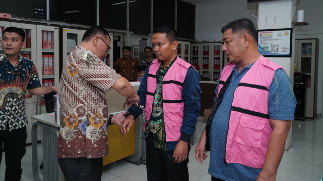 Kejati Sumut OTT Dua Orang yang Terlibat Korupsi Pemotongan Dana BOS SMA/SMK se-Kabupaten Batubara, Langsung Jadi Tersangka dan Ditahan