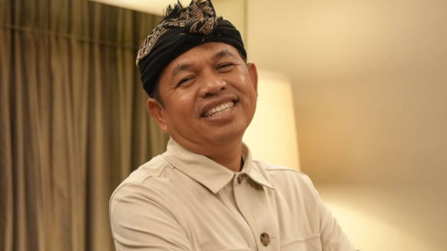 Kunjungi Korban Banjir di Bandung, Gubernur Jawa Barat Dedi Mulyadi Singgung Soal Istri Baru