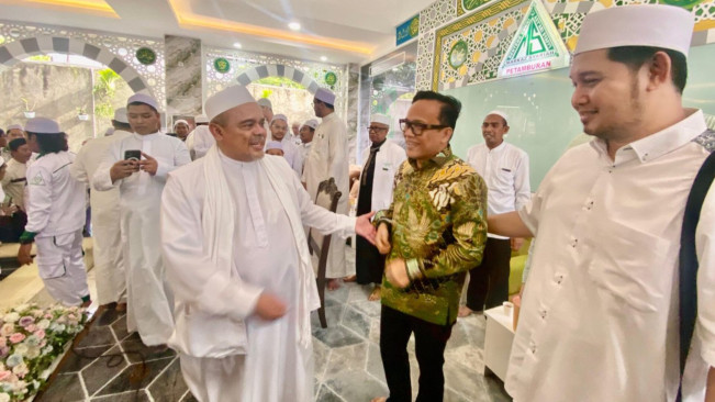 Di Hadapan Habib Rizieq, Wamenaker Immanuel Ebenezer Akui Pendukung Jokowi