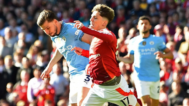 Derby Manchester di Old Trafford Berakhir Tanpa Pemenang