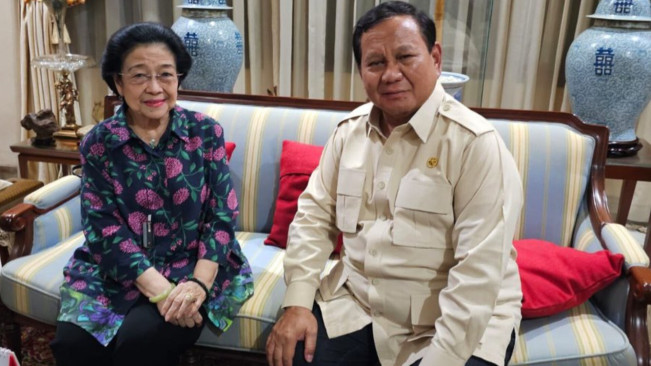 Pertemuan Empat Mata Prabowo dan Megawati: Bahas Masa Depan Bangsa dalam Suasana Hangat