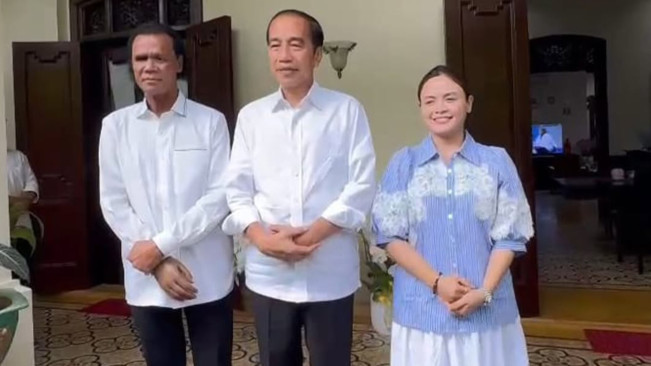 Hercules Sambangi Kediaman Jokowi, Bahas Apa?