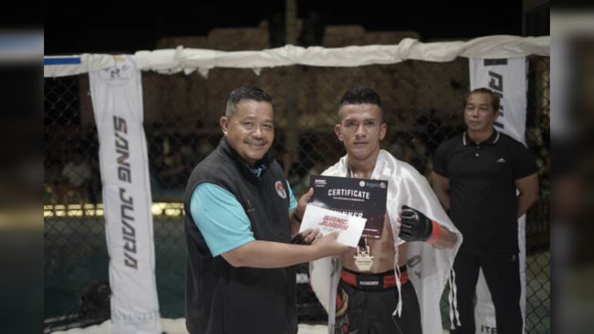 Bharada Rolling Stone Menang di Arena MMA Ryu Crazy Night Vol I Batam