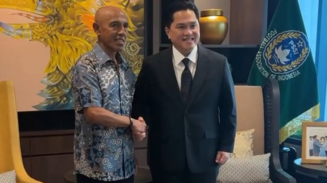 Bantah Isu Politik, Simon Tahamata: Fokus Utama Saya Adalah Sepakbola Indonesia