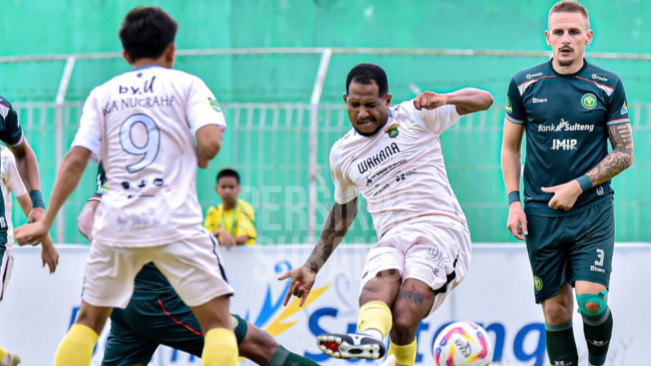 Para pemain Persikas Subang saat bertanding. [Instagram/@persikas_subang]