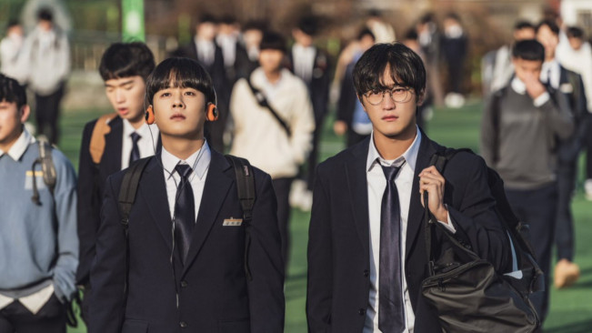Salah satu scene di One: High School Heroes. [X/@Korb_Blog]