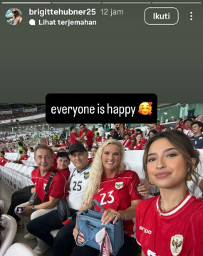 Jennifer Coppen bersama keluarga Justin Hubner. [Instagram Story/@brigittehubner25]