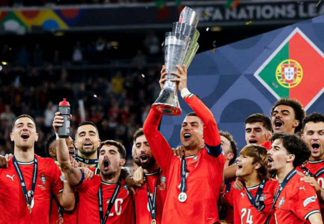 Cristiano Ronaldo usai membawa Portugal juara UEFA Nations League 2025. [Instagram/@portugal]