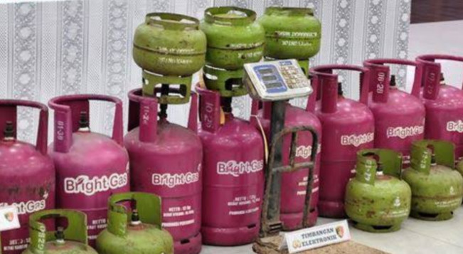 Ilustrasi gas LPG 12 Kg dan 3 Kg. [Istimewa]