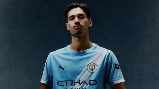 Resmi Gabung Manchester City, Tijjani Reijnders Ungkap Makanan Favorit: Nasi Goreng