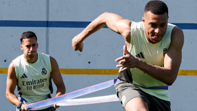 Mbappe latihan bersama pemain Real Madrid. [Instagram/@realmadrid]
