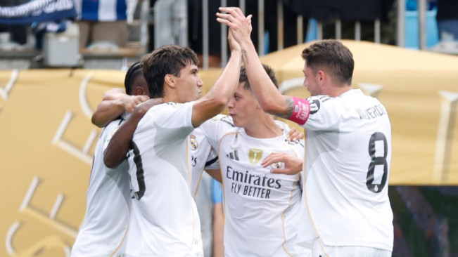 Para pemain Real Madrid selebrasi usai cetak gol. [Instagram]