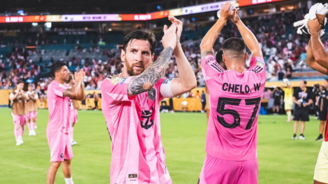 Messi akan bertarung melawan PSG di babak 16 besar. [Instagram]