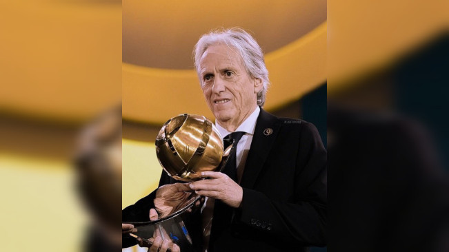 Jorge Jesus dikabarkan akan melatih Al-Nassr musim depan. [Instagram]