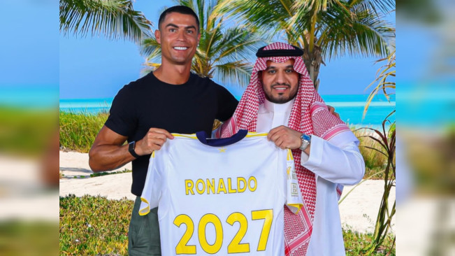 Resmi! Cristiano Ronaldo Perpanjang Kontrak di Al-Nassr hingga 2027