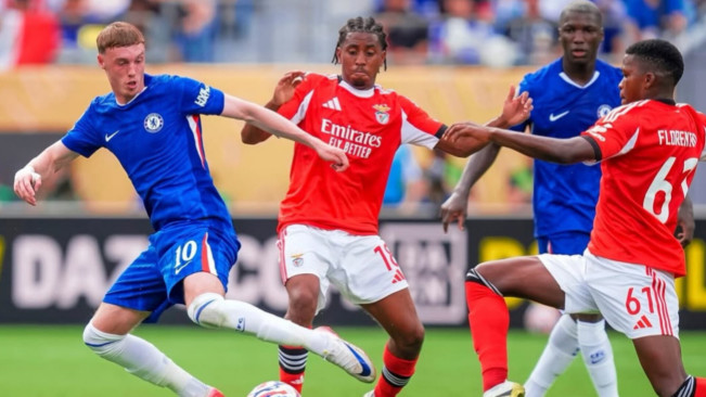 Laga Benfica vs Chelsea Penuh Drama: Pertandingan Sempat Ditunda, Hujan Gol, Penalti Menit Akhir