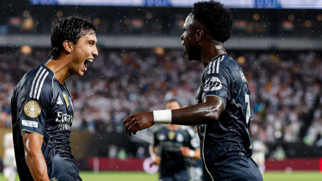Para pemain Real Madrid selebrasi usai cetak gol. [Instagram]