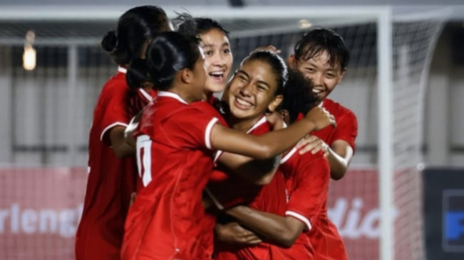 Tmnas Putri Indonesia rayakan kemenangannya atas Kirgistan. [Instagram]