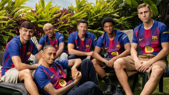 Pemain Barcelona sedang liburan. [Instagram]