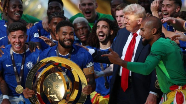 Momen Cole Palmer Bingung Lihat Donald Trump Ikut Selebrasi Juara Chelsea