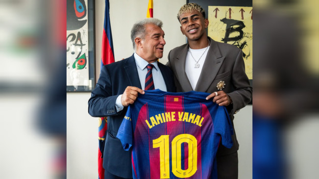 Jersey Lamine Yamal Nomor 10 Laris Manis, Barcelona Untung Besar