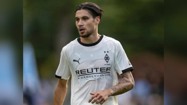 Kevin Diks Jalani Debut Tak Resmi Bersama Gladbach: Dicoba di Dua Posisi, Timnya Tumbang