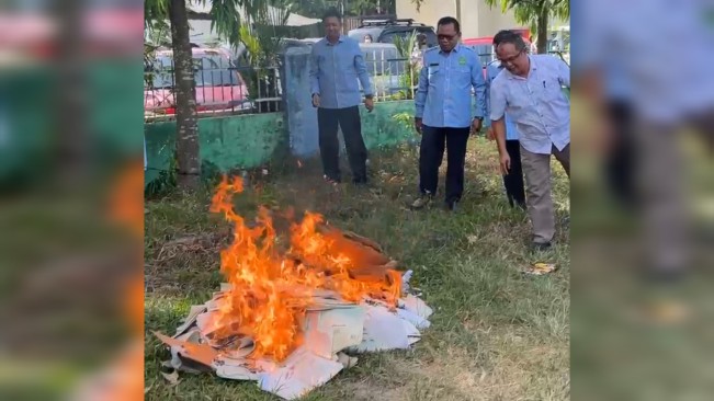 Demi Tertib Administrasi, Kemenag Deli Serdang Musnahkan Ribuan Dokumen Nikah Kadaluarsa